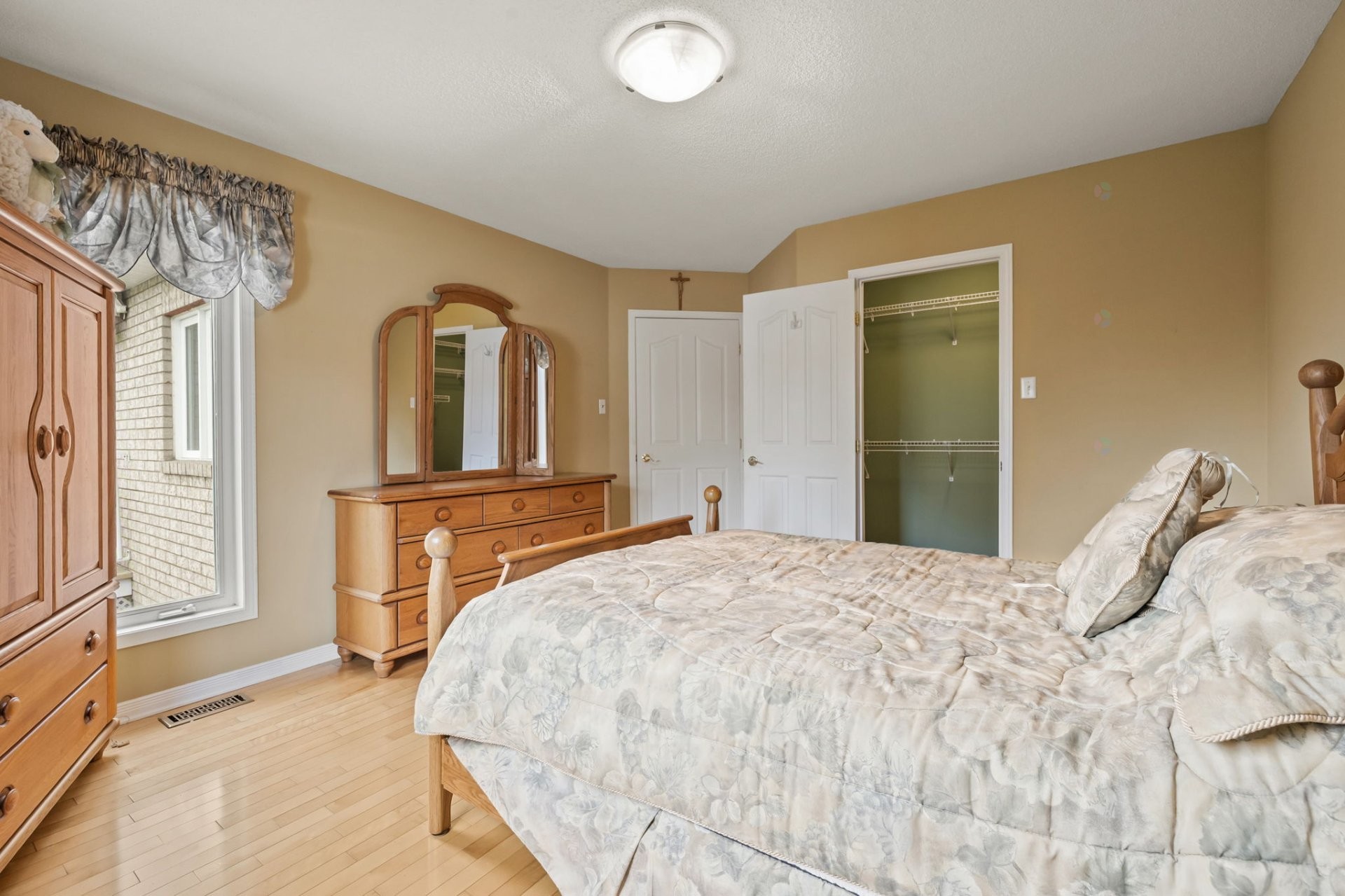 









415


Rue Ernest-Gaboury

,
Gatineau (Gatineau),




QC
J8V2N5


