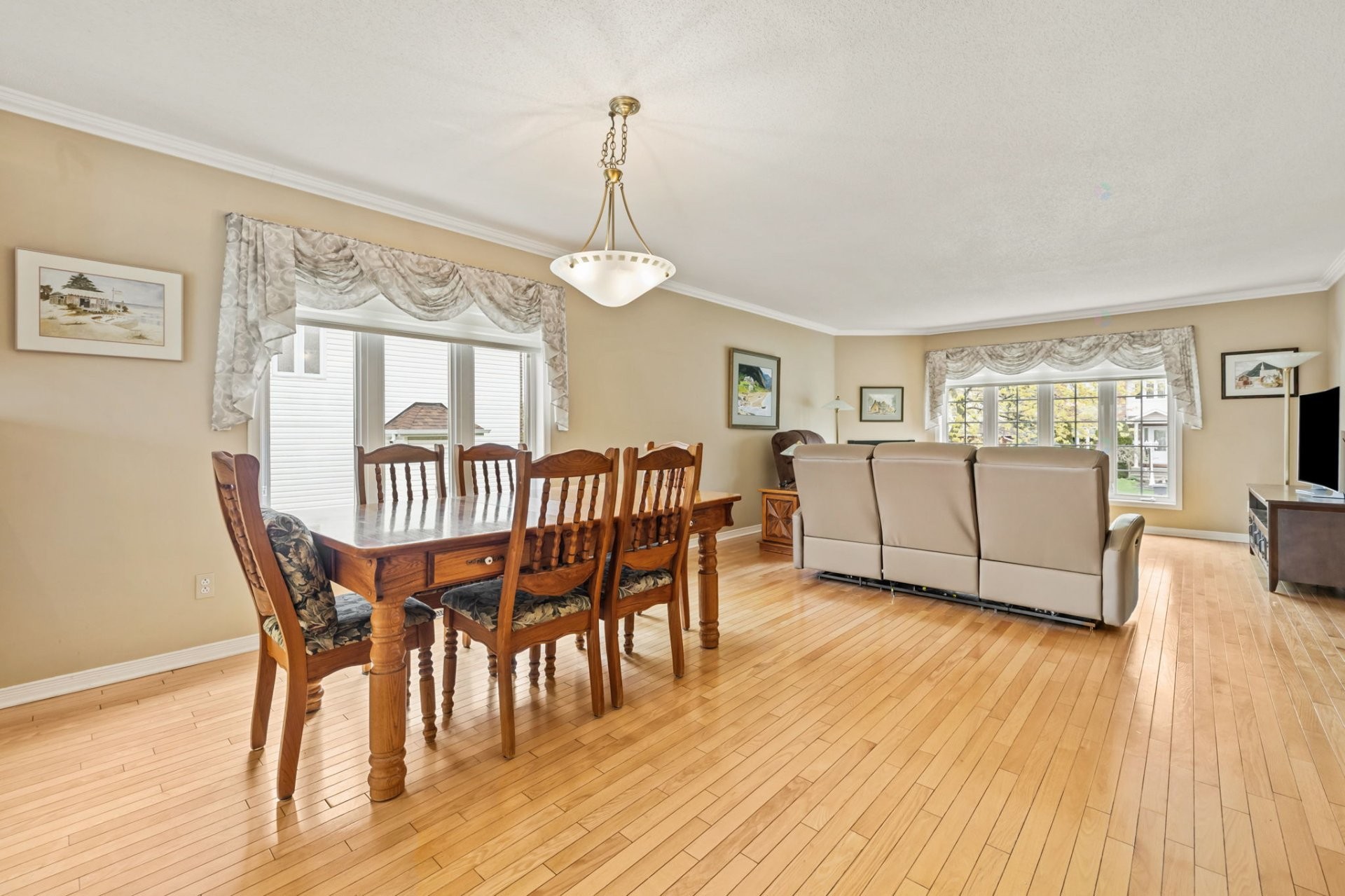 









415


Rue Ernest-Gaboury

,
Gatineau (Gatineau),




QC
J8V2N5

