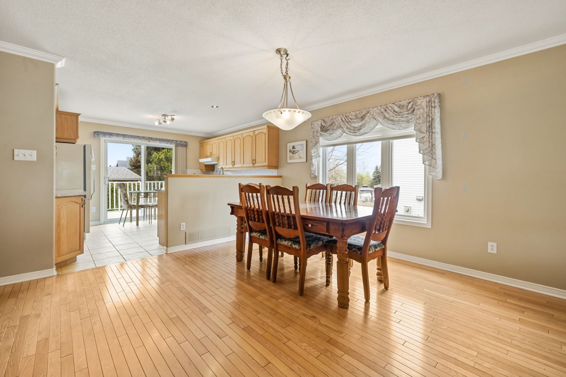 









415


Rue Ernest-Gaboury

,
Gatineau (Gatineau),




QC
J8V2N5

