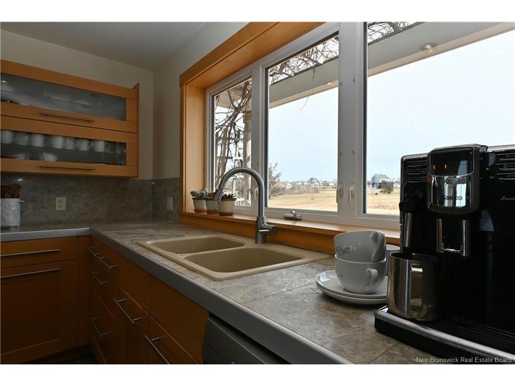 









287


rue de l'ile

ST,
Caraquet,




NB
E1W 1B5

