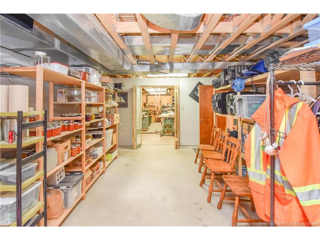 









287


rue de l'ile

ST,
Caraquet,




NB
E1W 1B5


