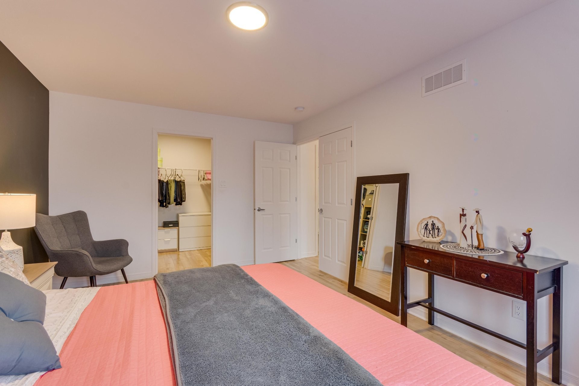 









274


Rue de Fontenelle

,
Gatineau (Gatineau),




QC
J8T0A4

