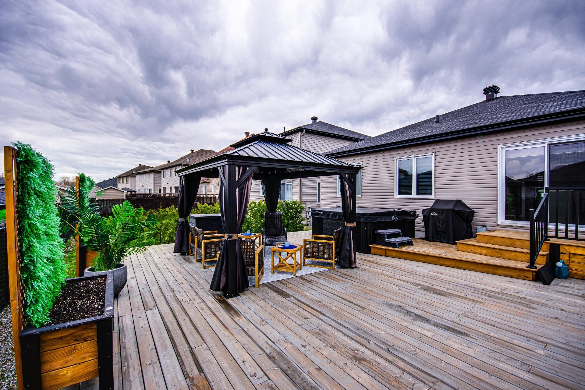 









274


Rue de Fontenelle

,
Gatineau (Gatineau),




QC
J8T0A4

