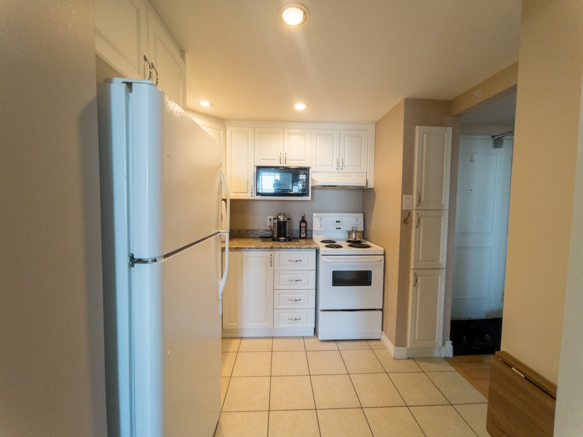 









295


Boul. St-Joseph

, 1507,
Gatineau (Hull),




QC
J8Y3Y5

