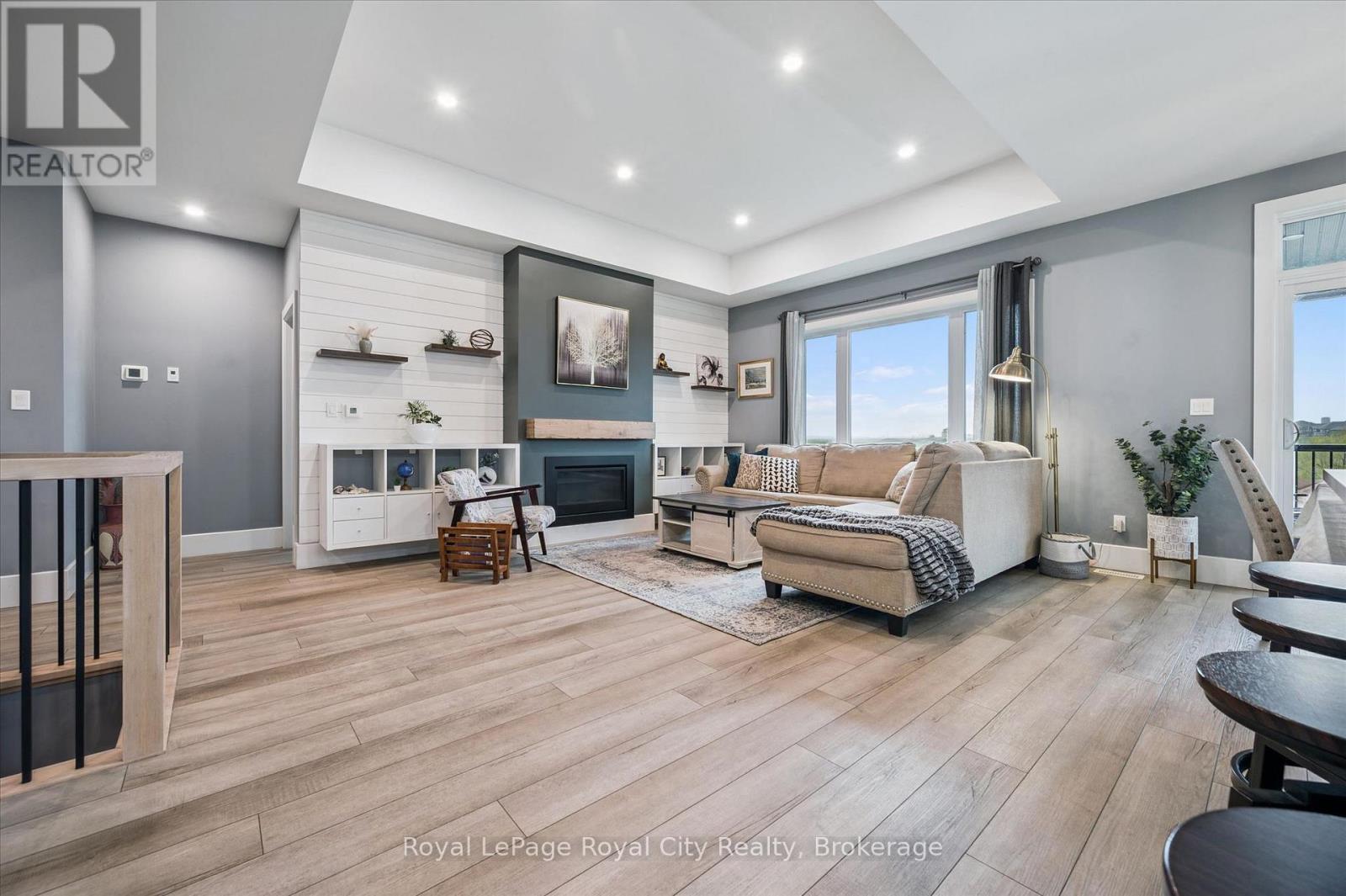 












50 FAITH DRIVE

,
Mapleton,




Ontario
N0G1P0

