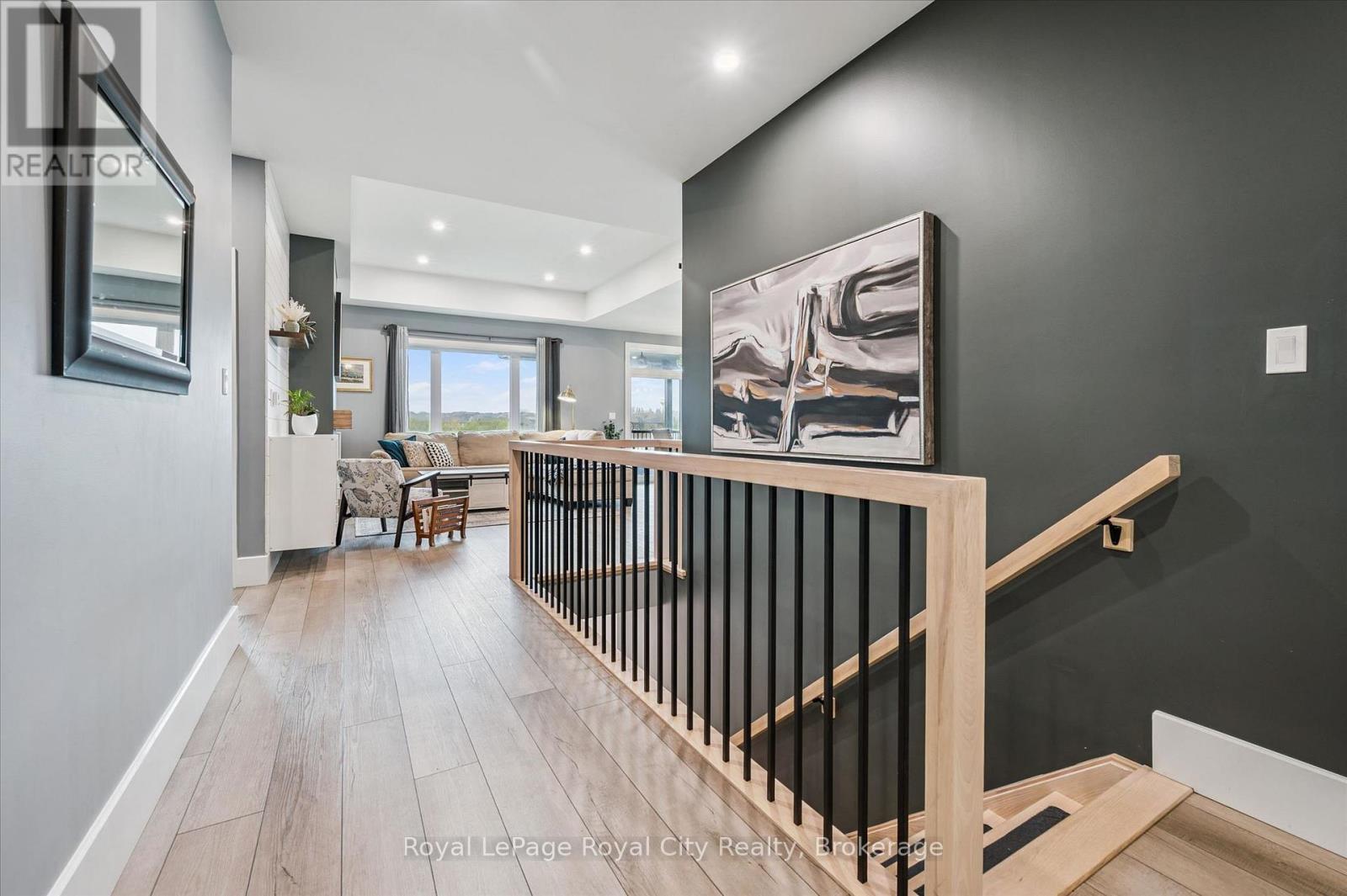 












50 FAITH DRIVE

,
Mapleton,




Ontario
N0G1P0

