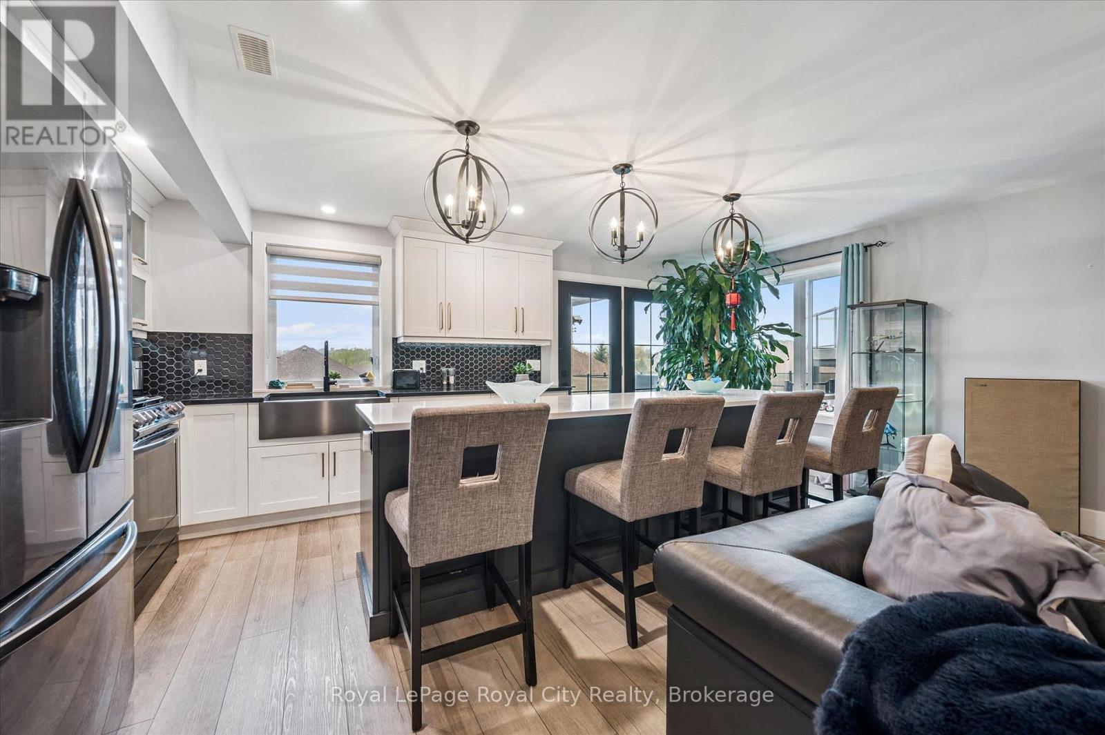 












50 FAITH DRIVE

,
Mapleton,




Ontario
N0G1P0

