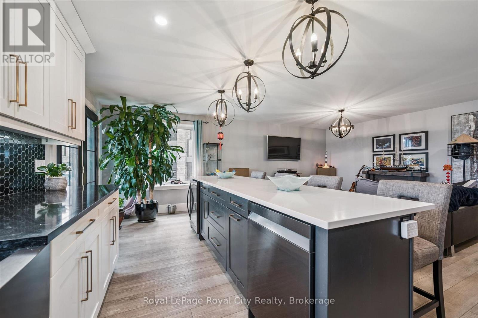












50 FAITH DRIVE

,
Mapleton,




Ontario
N0G1P0

