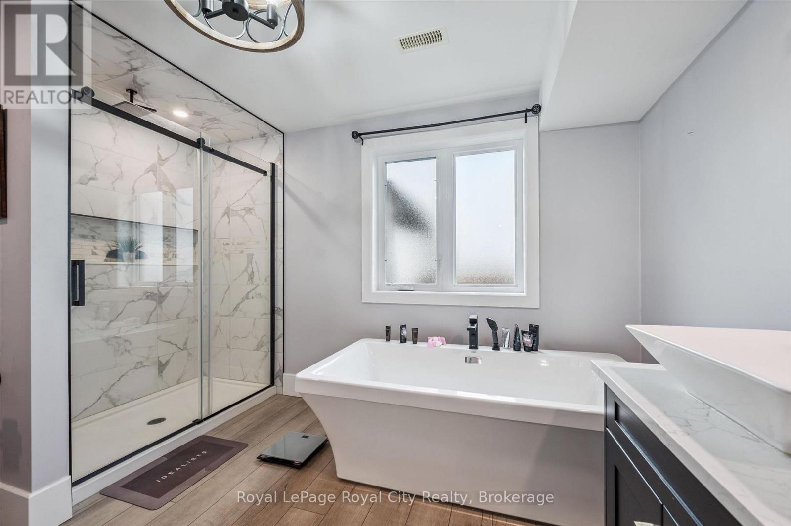 












50 FAITH DRIVE

,
Mapleton,




Ontario
N0G1P0

