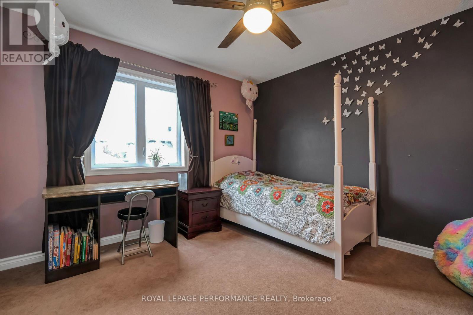 












112 OLDE TOWNE AVENUE

,
Russell,




Ontario
K4R0A6

