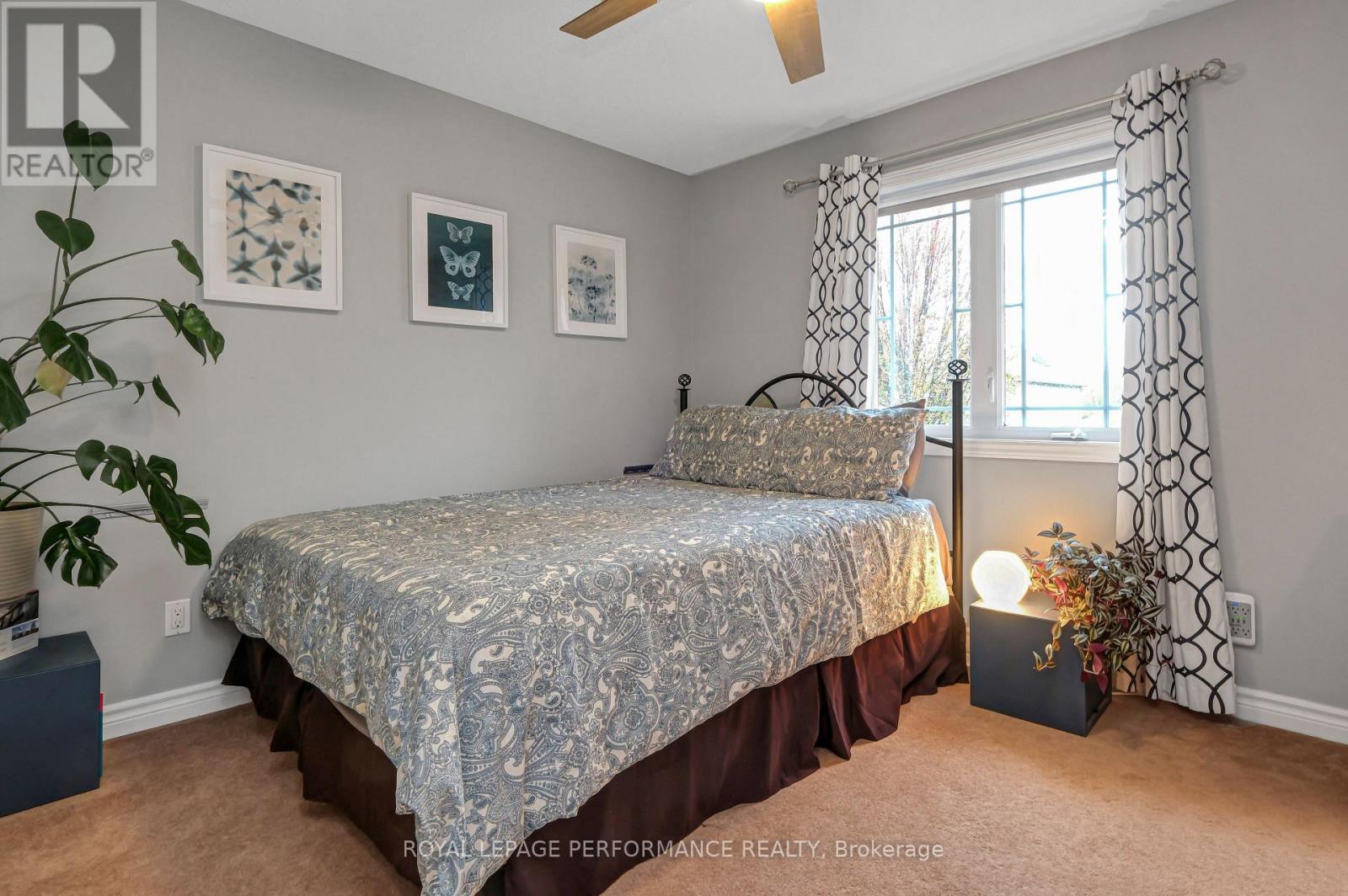 












112 OLDE TOWNE AVENUE

,
Russell,




Ontario
K4R0A6

