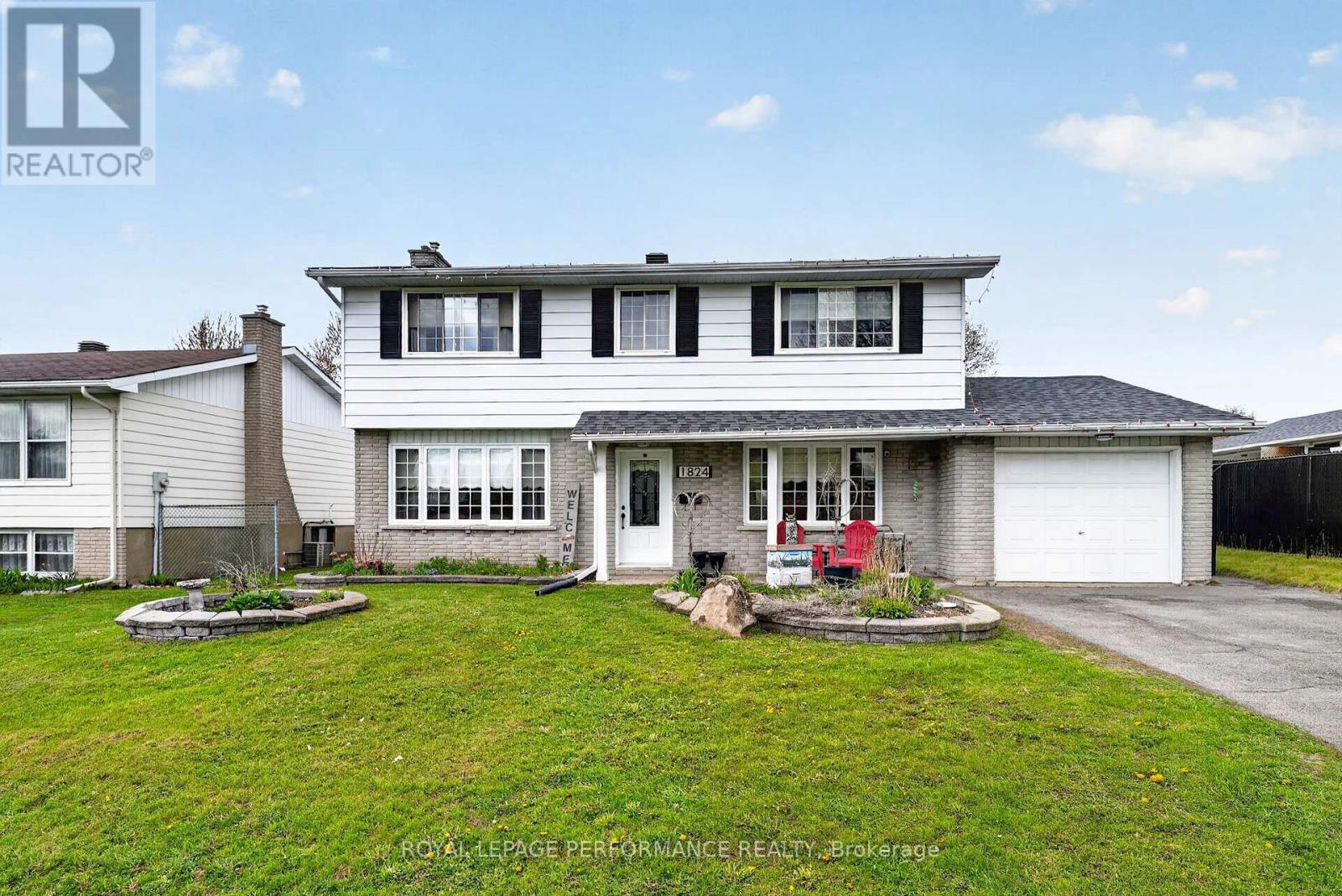 












1824 ELGIN STREET

,
Cornwall,




Ontario
K6J5C1

