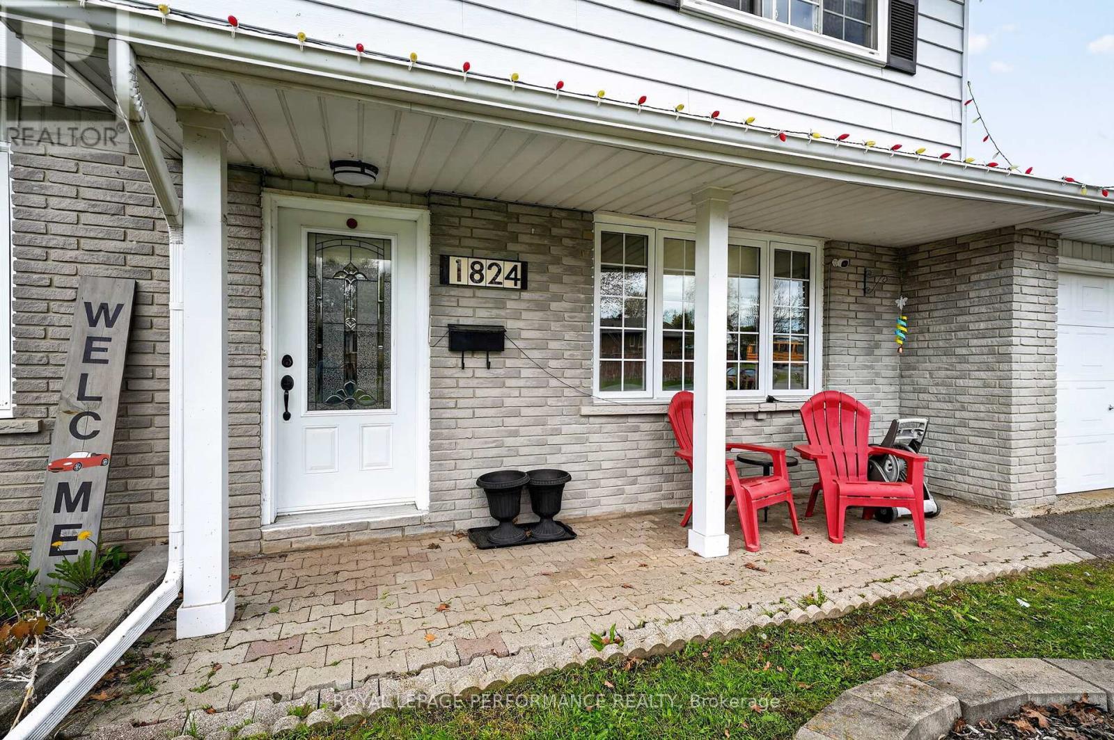 












1824 ELGIN STREET

,
Cornwall,




Ontario
K6J5C1

