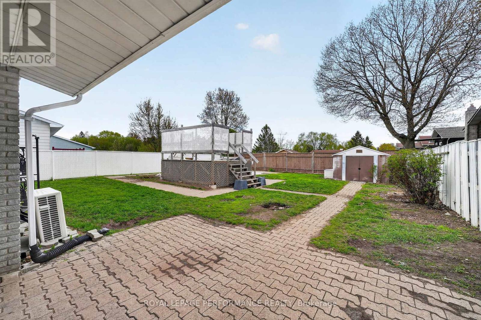 












1824 ELGIN STREET

,
Cornwall,




Ontario
K6J5C1

