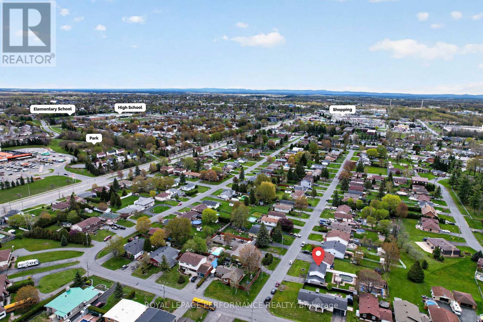 












1824 ELGIN STREET

,
Cornwall,




Ontario
K6J5C1

