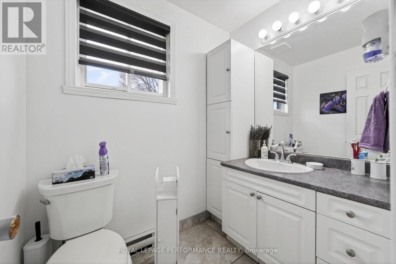 












1824 ELGIN STREET

,
Cornwall,




Ontario
K6J5C1

