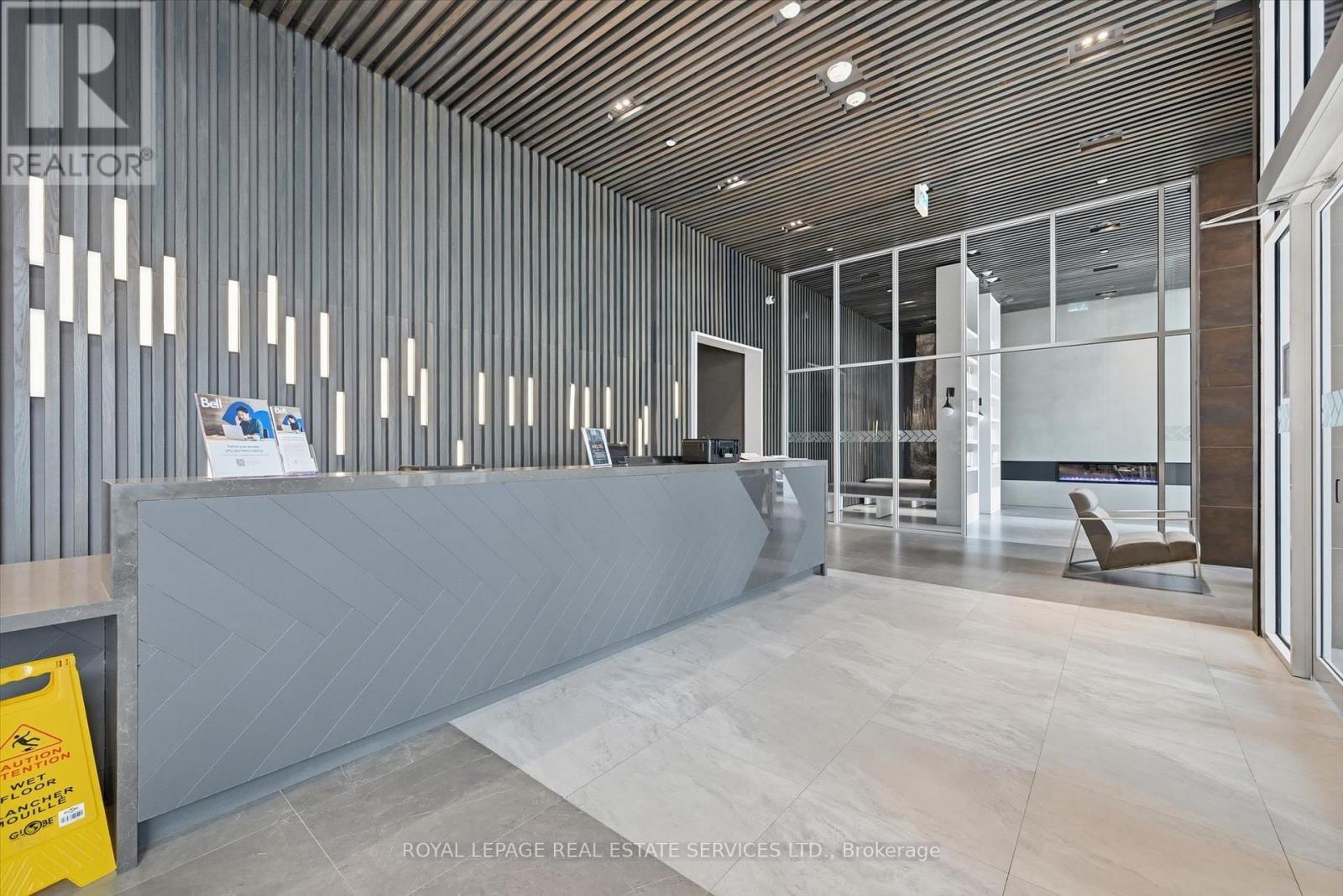 












726 - 2485 TAUNTON ROAD

,
Oakville,




Ontario
L6H3R8

