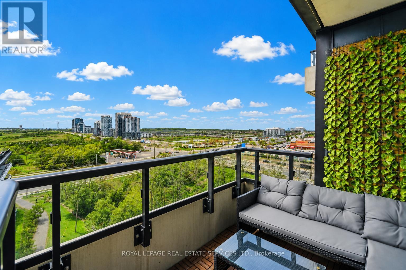 












726 - 2485 TAUNTON ROAD

,
Oakville,




Ontario
L6H3R8

