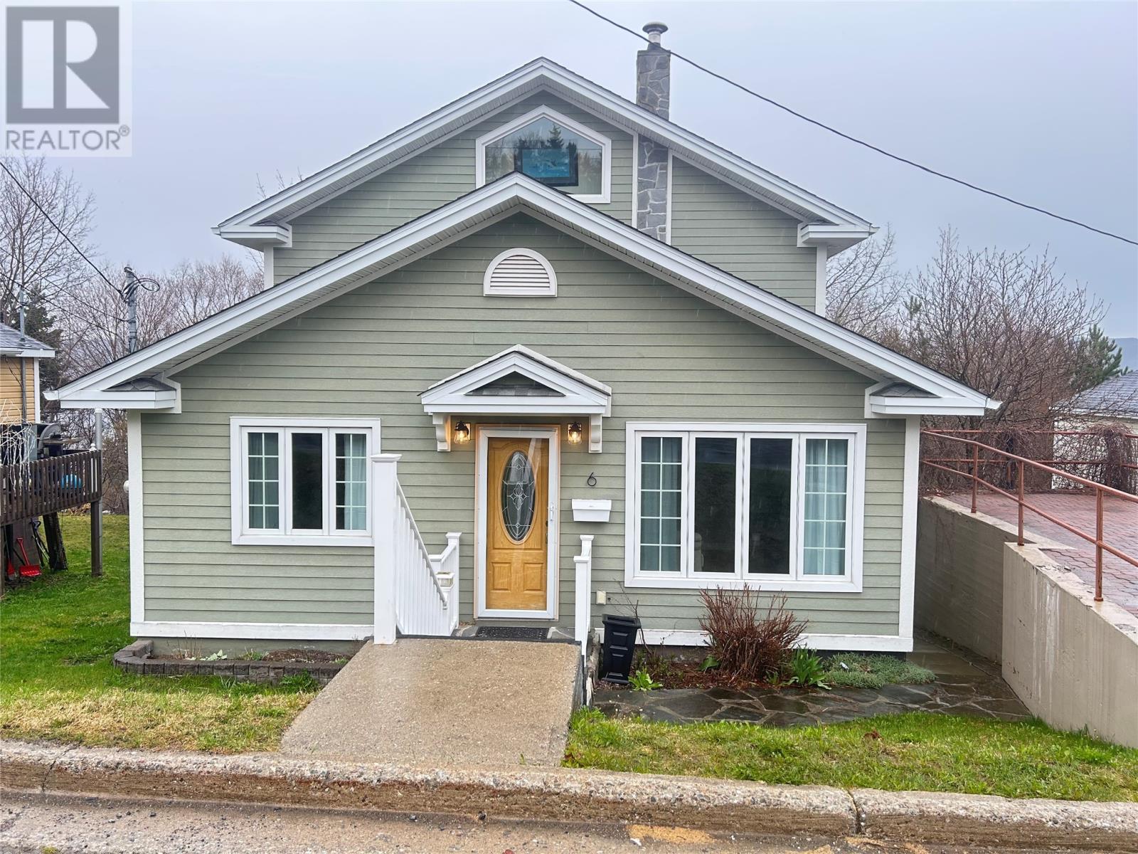 












6 Woodcrest Avenue

,
Corner Brook,




Newfoundland & Labrador
A2H6B9

