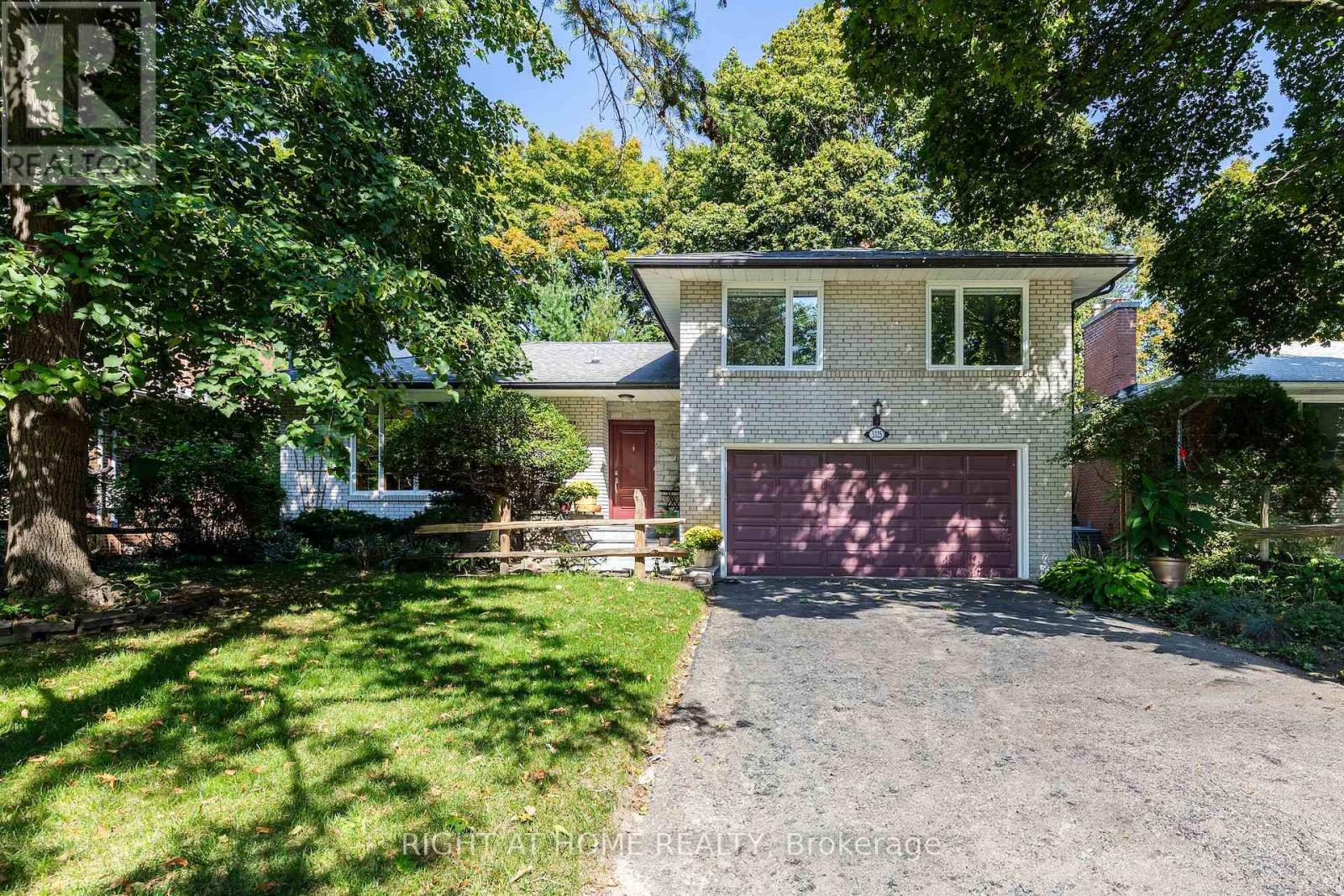 












3325 ENNISKILLEN CIRCLE

,
Mississauga,




Ontario
L5C2M9

