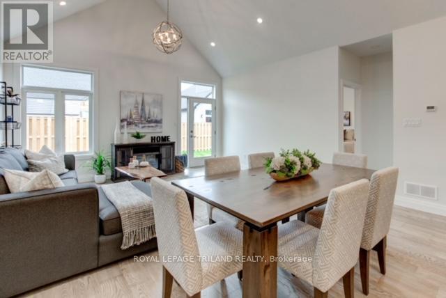 












24 - 62 COMPASS TRAIL

,
Central Elgin,







Ontario
N5L0B4

