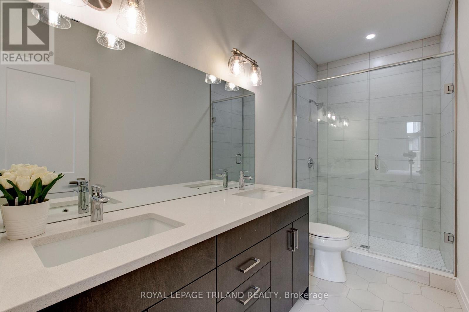 












24 - 62 COMPASS TRAIL

,
Central Elgin,







Ontario
N5L0B4

