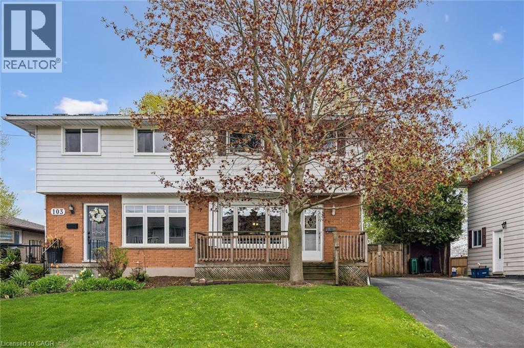 












105 ORIOLE Parkway

,
Elmira,




Ontario
N3B1C2

