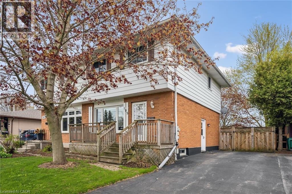 












105 ORIOLE Parkway

,
Elmira,




Ontario
N3B1C2

