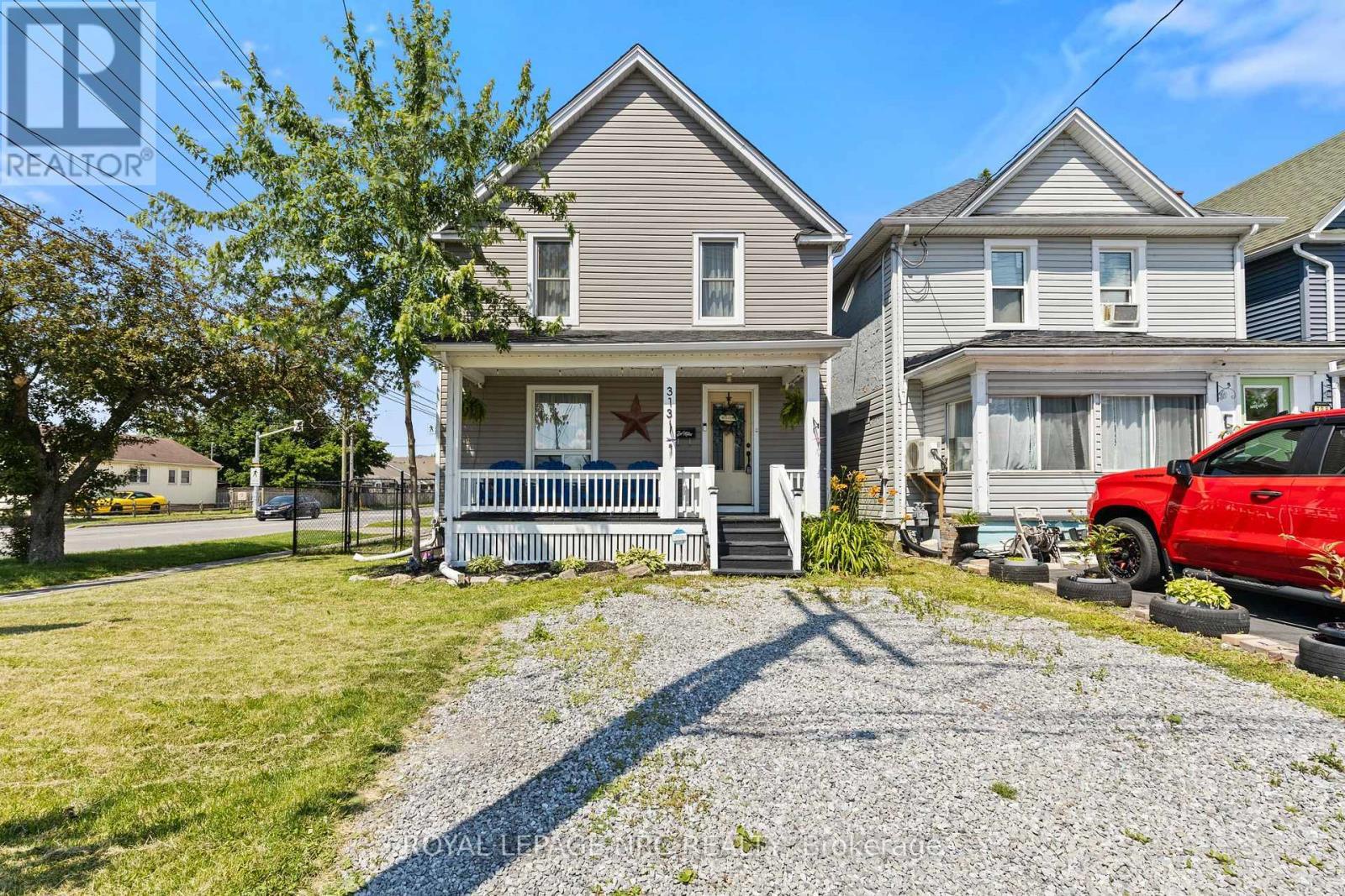 












313 BURGAR STREET

,
Welland (Welland Downtown),




Ontario
L3B2T5

