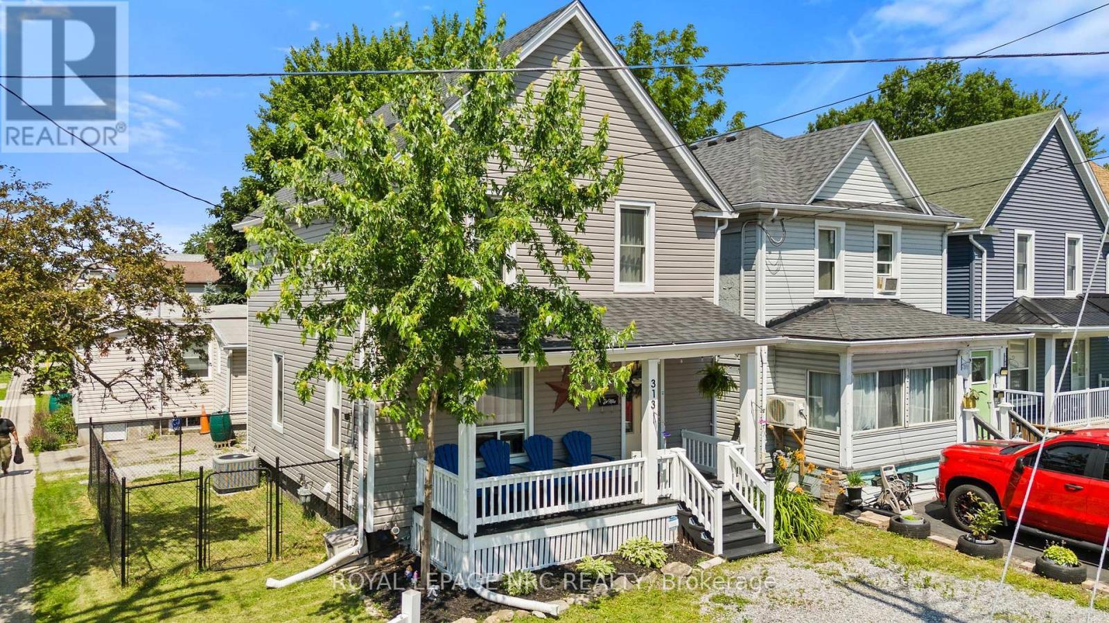 












313 BURGAR STREET

,
Welland (Welland Downtown),




Ontario
L3B2T5

