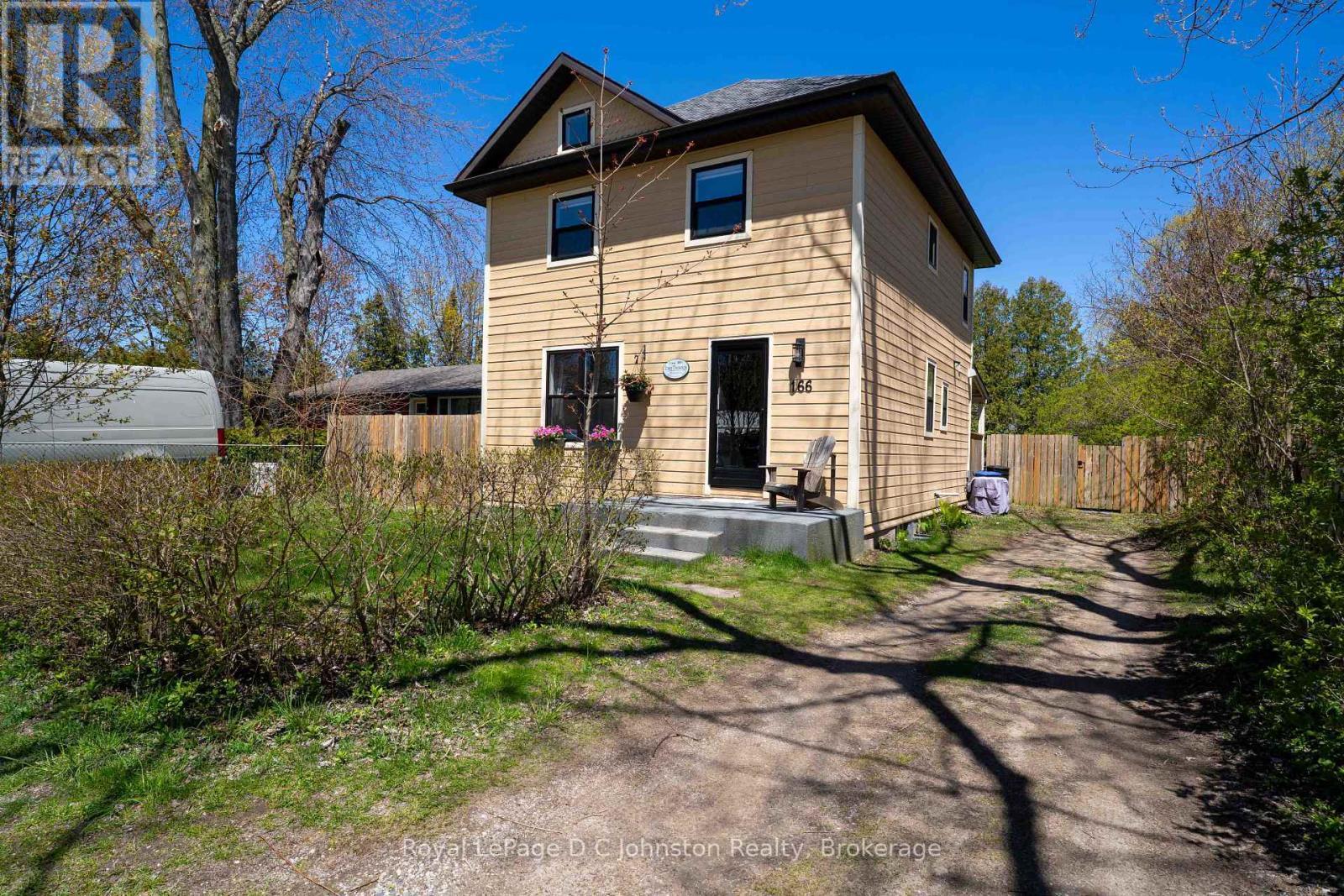 












166 MACDONALD LANE

,
Saugeen Shores,




Ontario
N0H2L0

