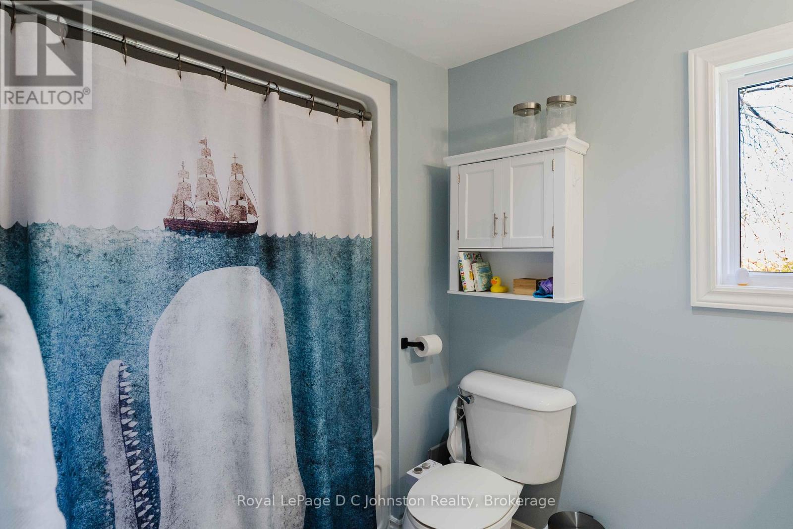 












166 MACDONALD LANE

,
Saugeen Shores,




Ontario
N0H2L0

