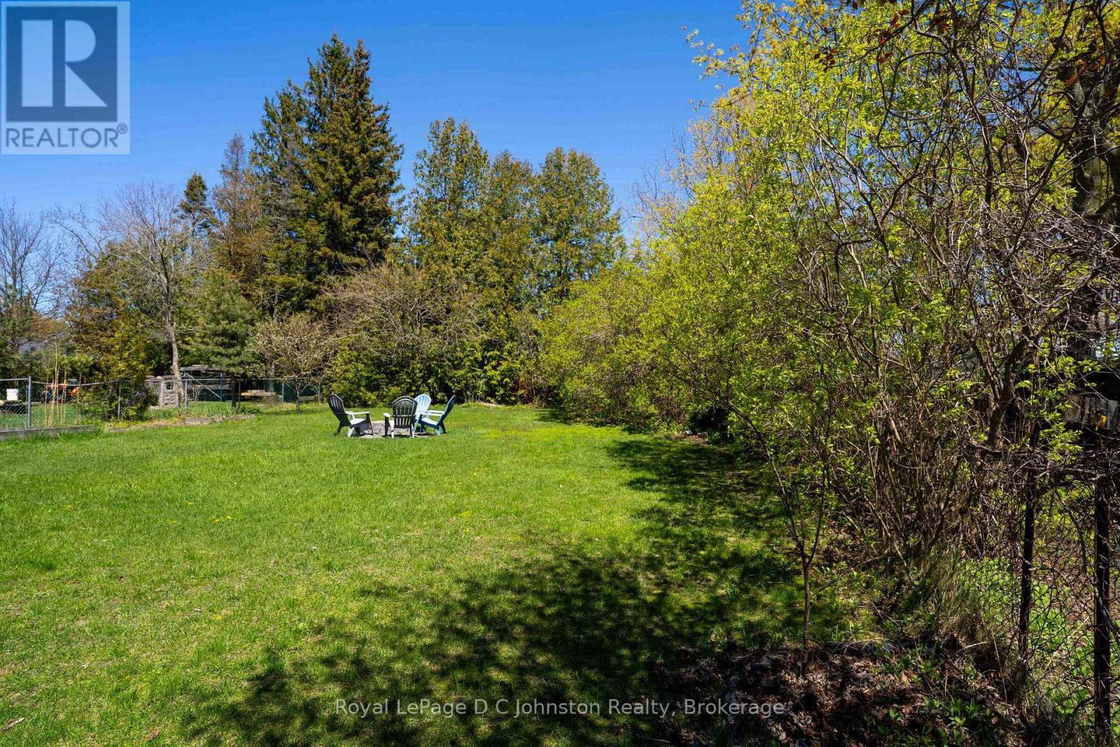 












166 MACDONALD LANE

,
Saugeen Shores,




Ontario
N0H2L0

