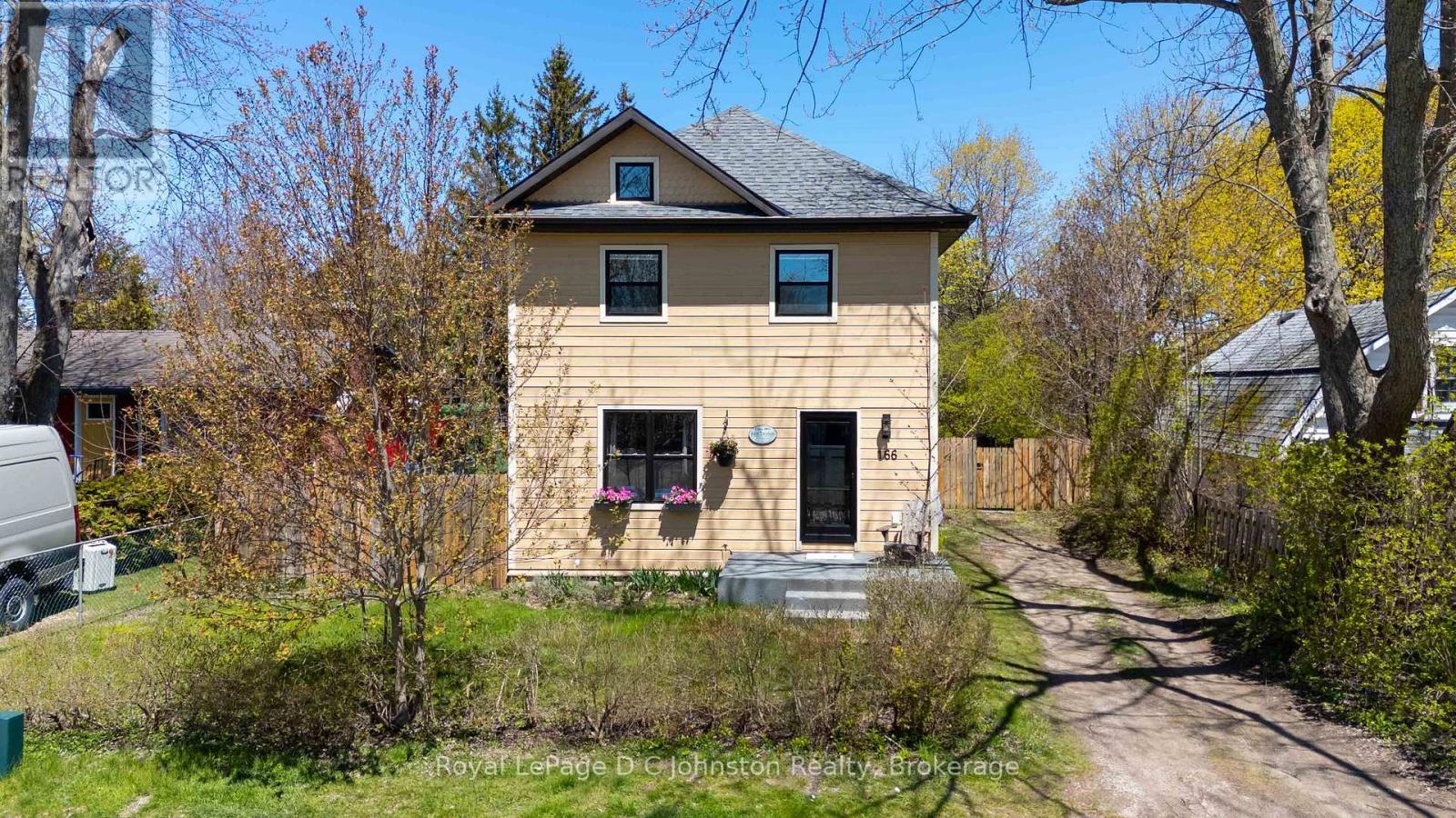 












166 MACDONALD LANE

,
Saugeen Shores,




Ontario
N0H2L0

