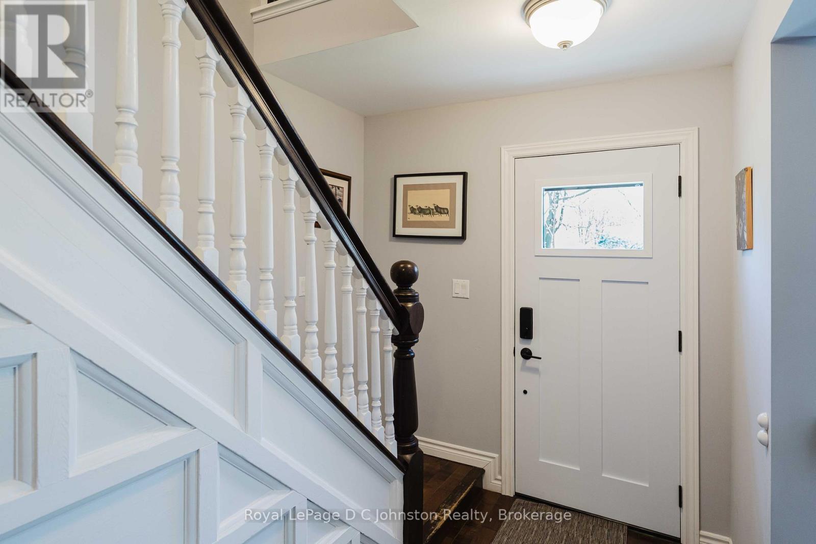 












166 MACDONALD LANE

,
Saugeen Shores,




Ontario
N0H2L0

