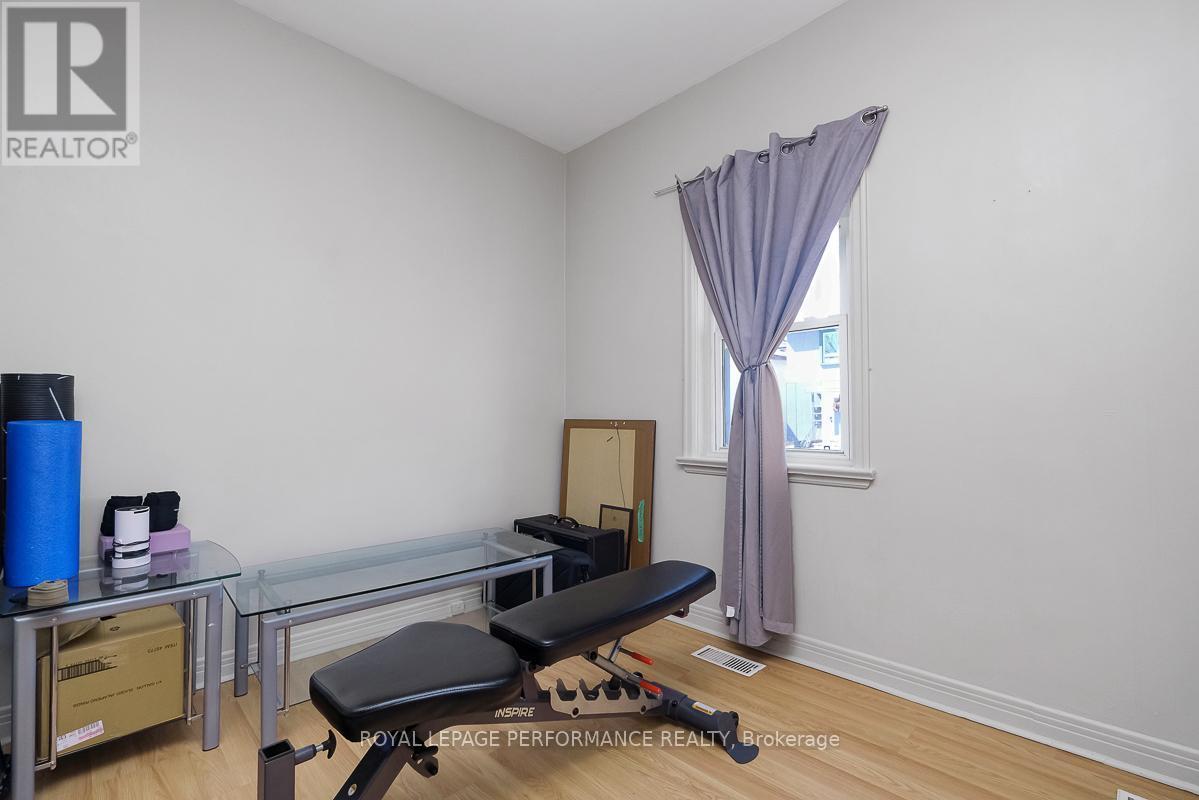 












228 CARILLON STREET

,
Ottawa,




Ontario
K1L5X8

