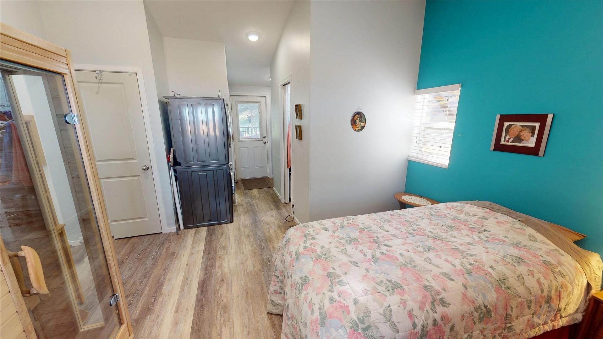 









3320


Theatre

Road, 8,
Cranbrook,




BC
V1C 7B8


