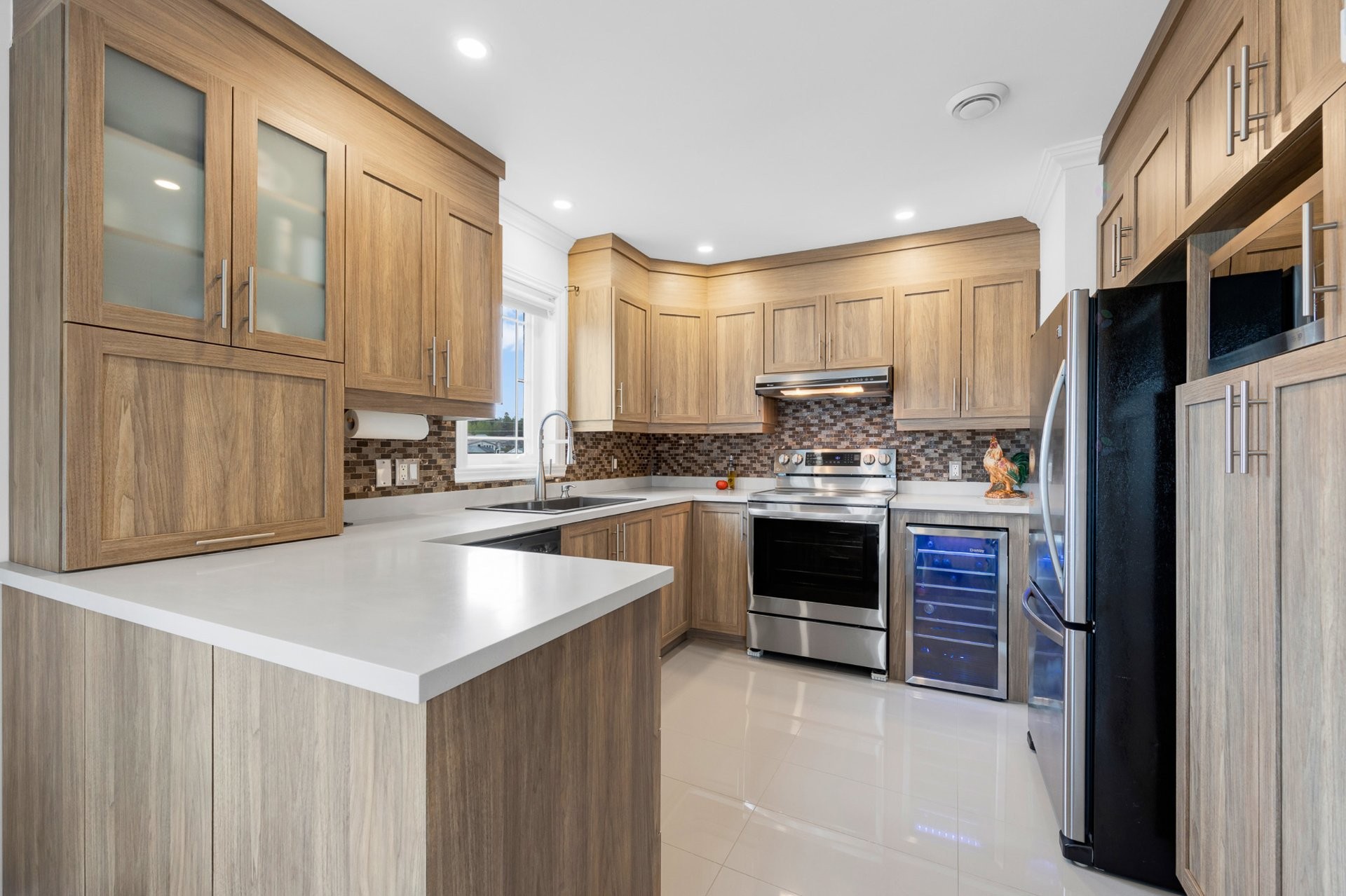 









2295


Rue Isaac-Jogues

, 7,
Saint-Jérôme,




QC
J7Y5H8

