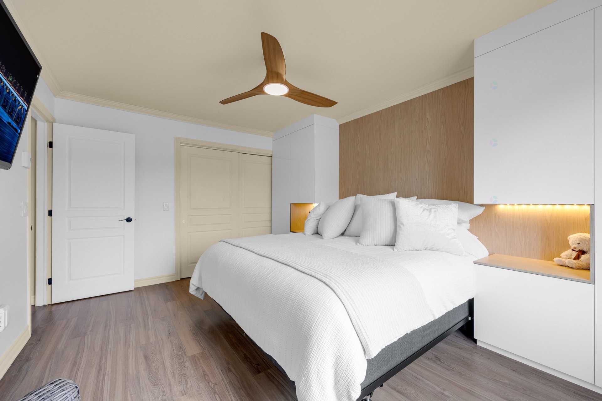









2295


Rue Isaac-Jogues

, 7,
Saint-Jérôme,




QC
J7Y5H8

