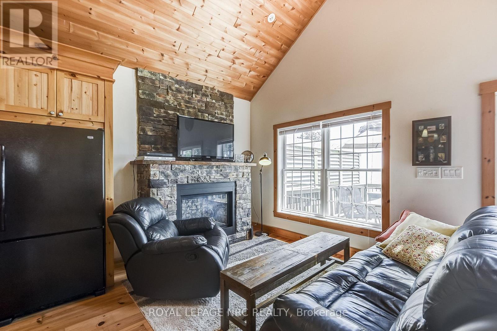 












10849 LAKESHORE ROAD W

,
Wainfleet (Lakeshore),




Ontario
L3K5V4

