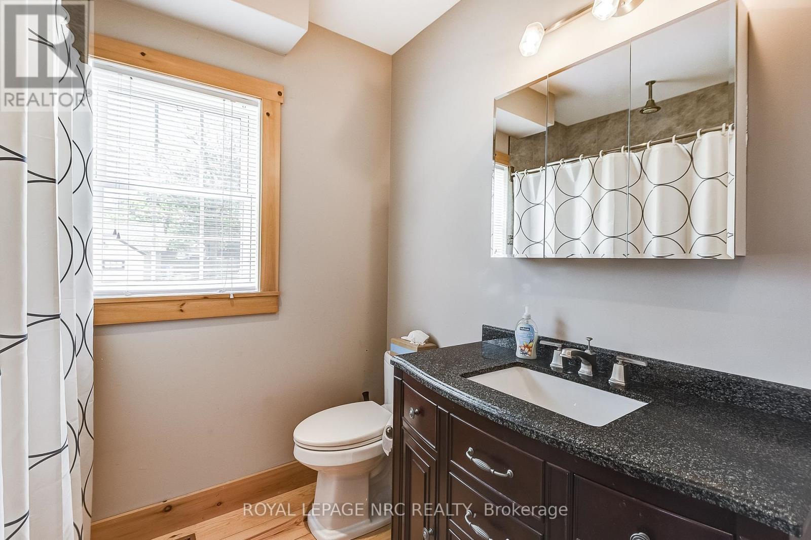 












10849 LAKESHORE ROAD W

,
Wainfleet (Lakeshore),




Ontario
L3K5V4


