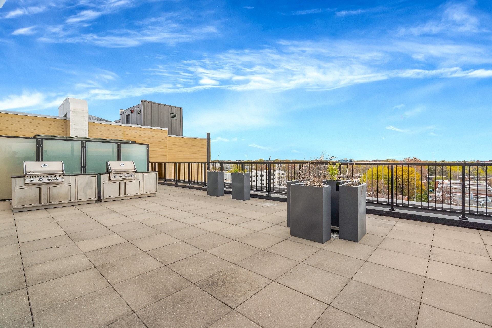 









3155


Av. Parkville

, 523,
Montréal (Mercier/Hochelaga-Maisonneuve),




QC
H1N0E7

