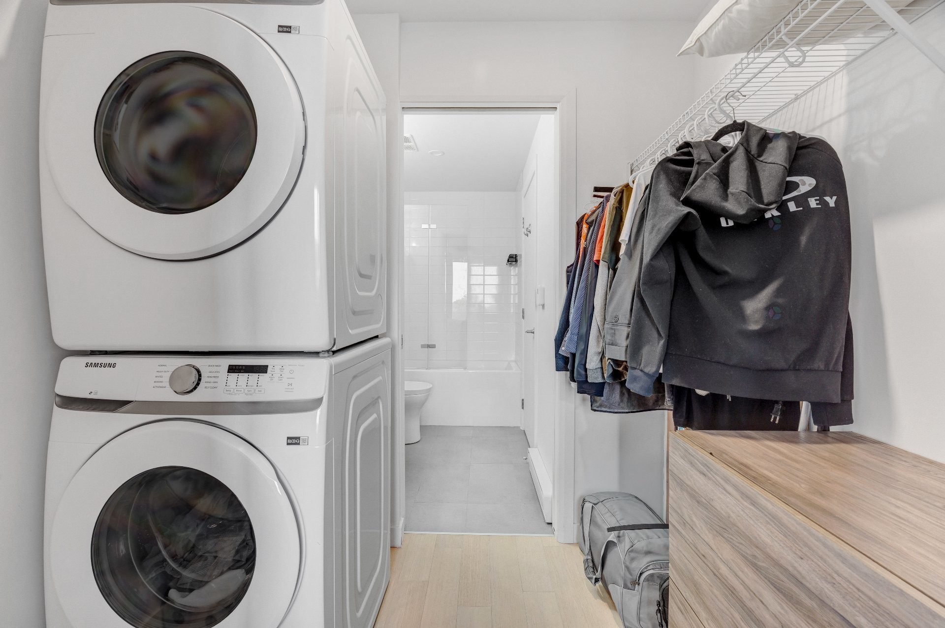 









3155


Av. Parkville

, 523,
Montréal (Mercier/Hochelaga-Maisonneuve),




QC
H1N0E7

