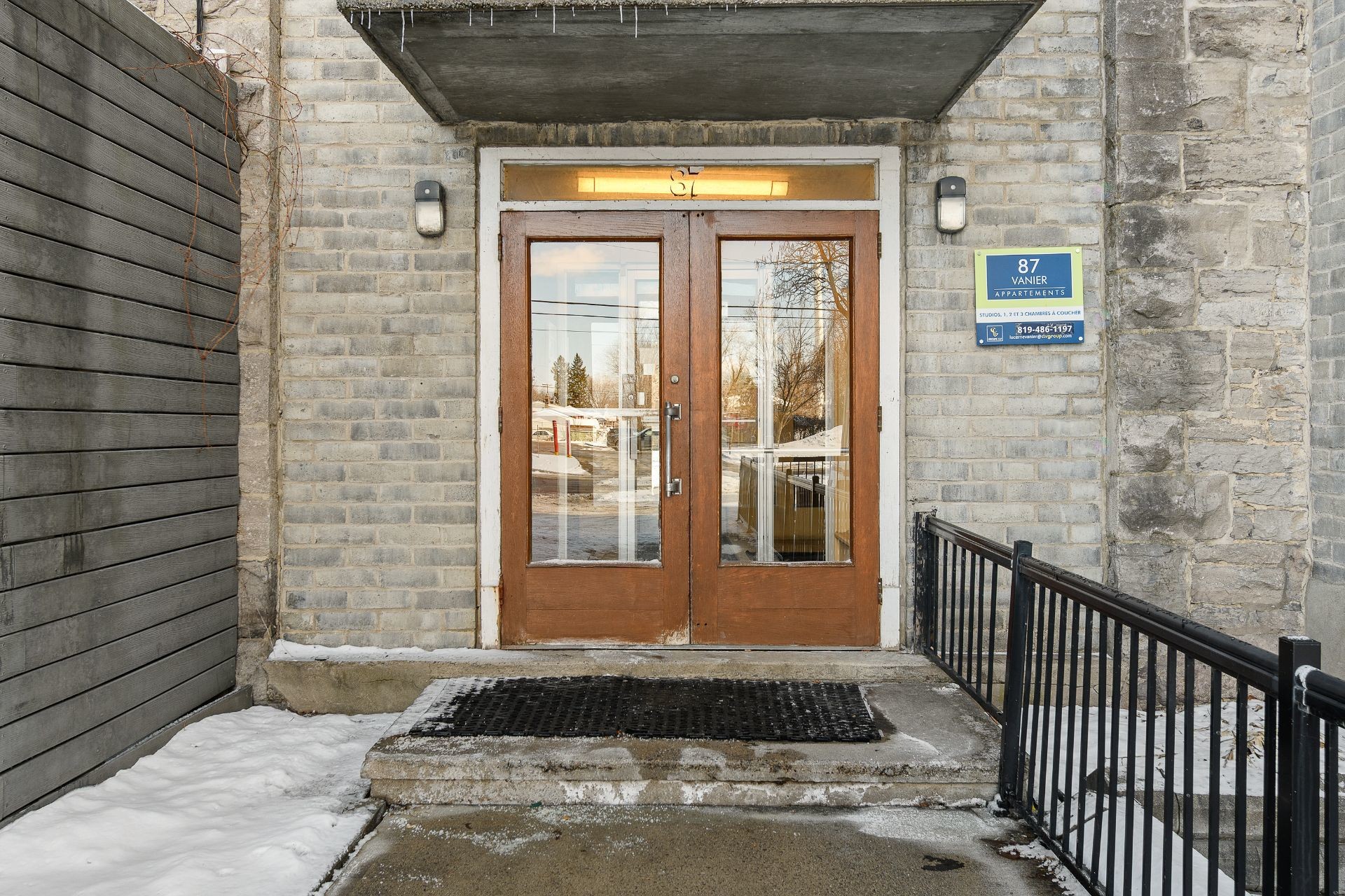 









27


Boul. de Lucerne

, 337,
Gatineau (Aylmer),




QC
J9H1M2

