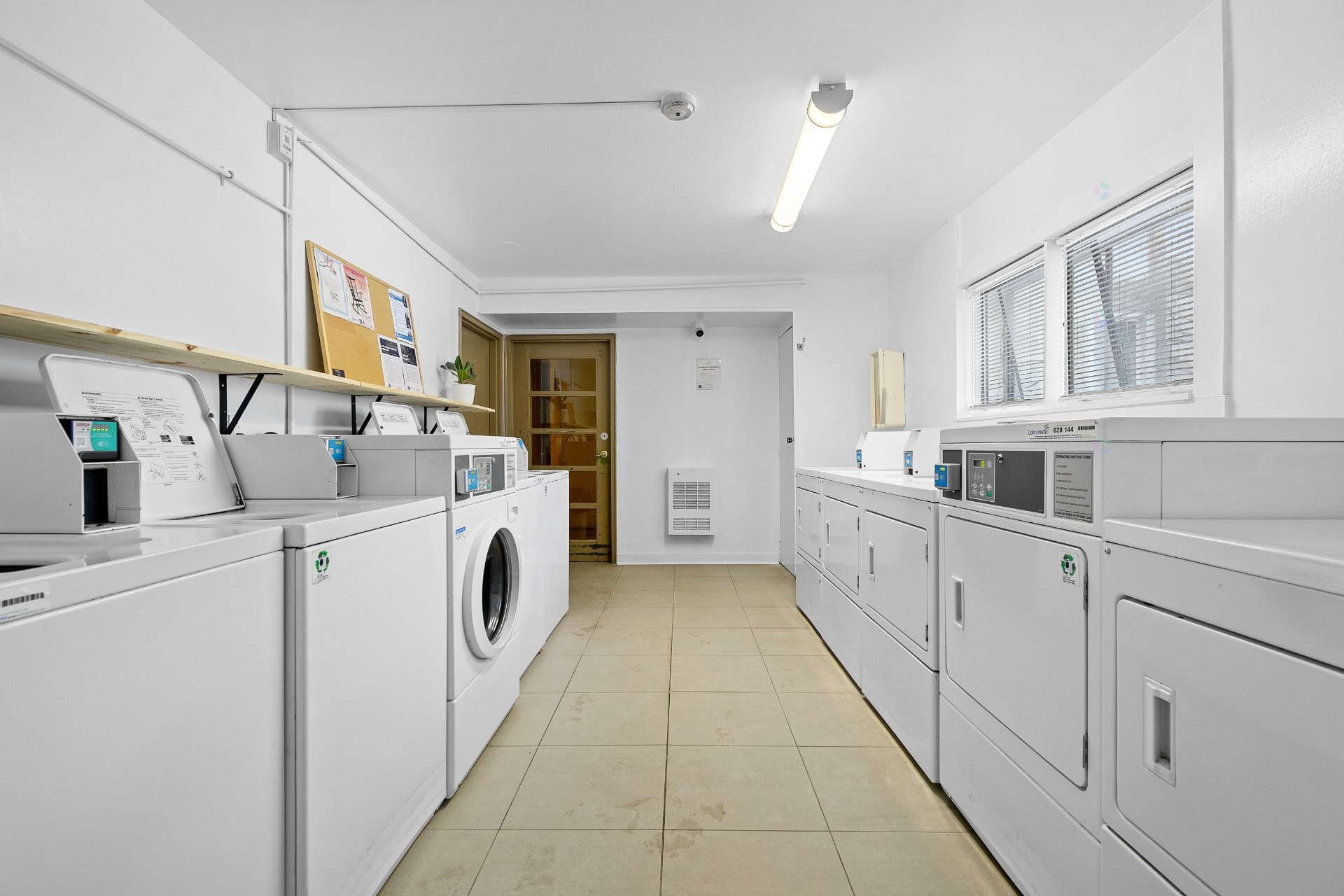 









27


Boul. de Lucerne

, 59B,
Gatineau (Aylmer),




QC
J9H1M2

