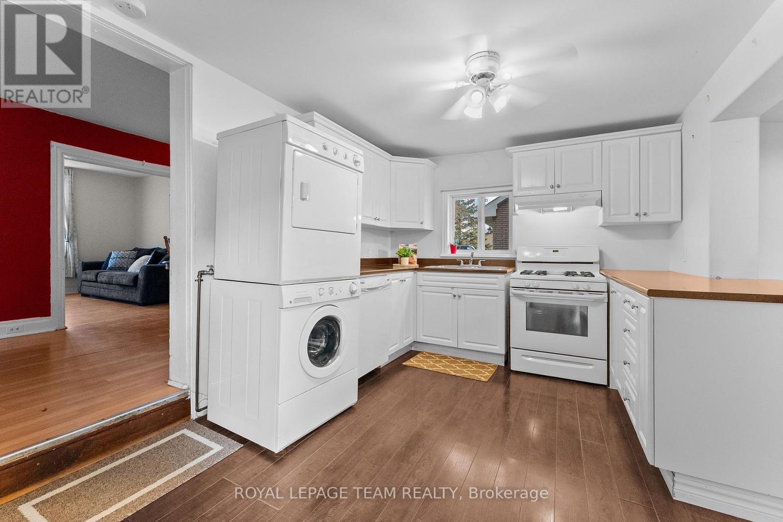 












113 QUEEN STREET N

,
Renfrew,




Ontario
K7V2A4

