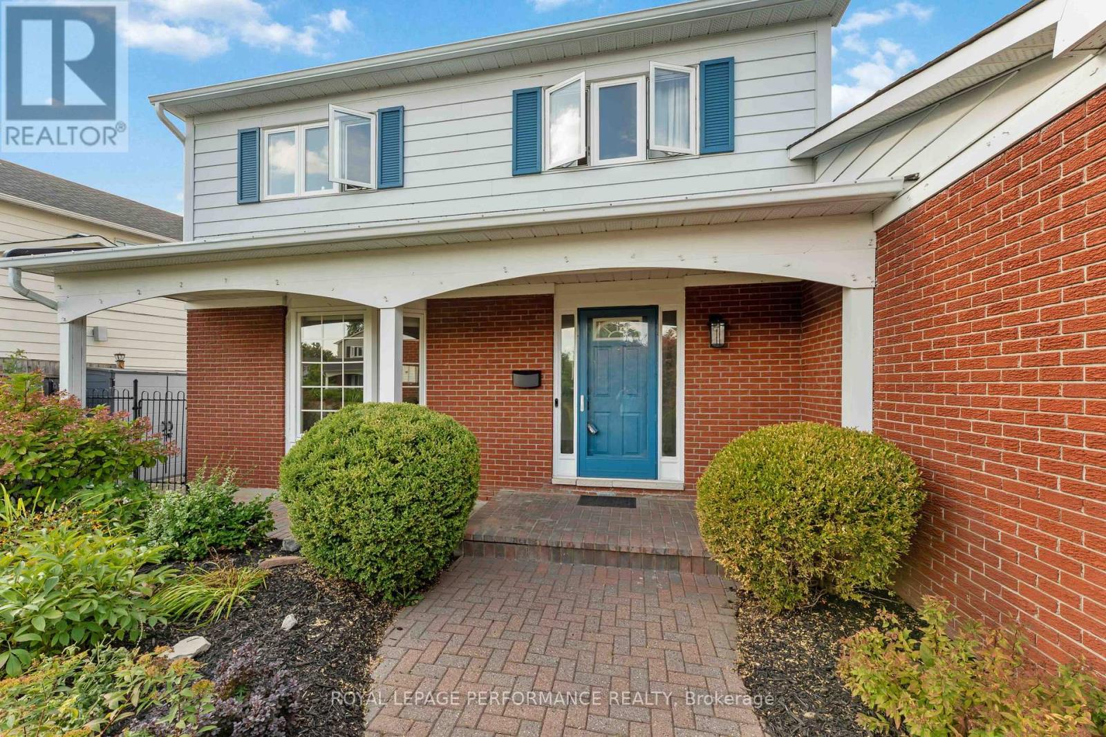 












6345 MATTICE AVENUE N

,
Ottawa,




Ontario
K1C2G1

