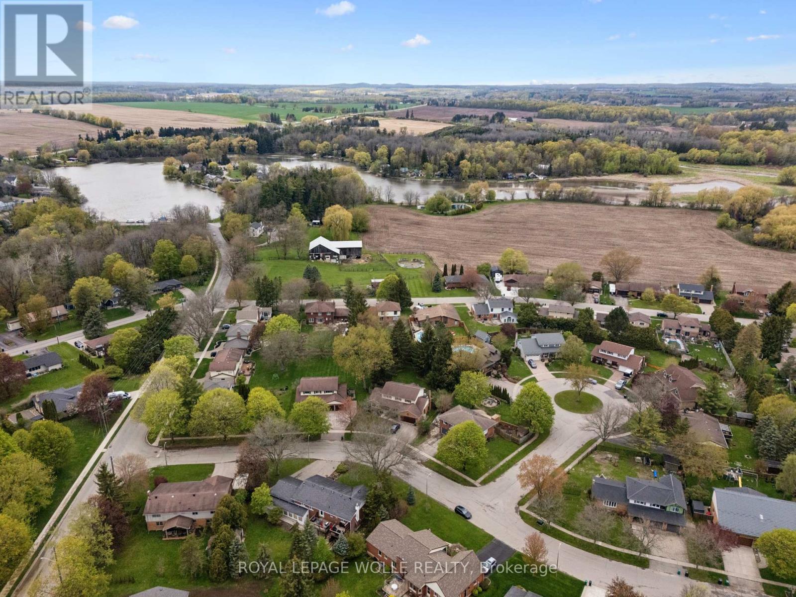 












58 BOCK STREET

,
Wilmot,




Ontario
N0B2E0

