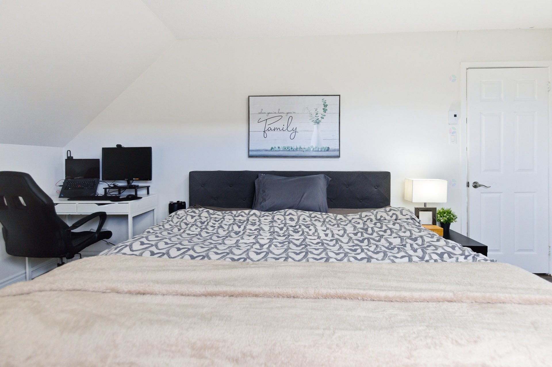 









1439


Rue Rolland

,
Gatineau (Gatineau),




QC
J8R2G6

