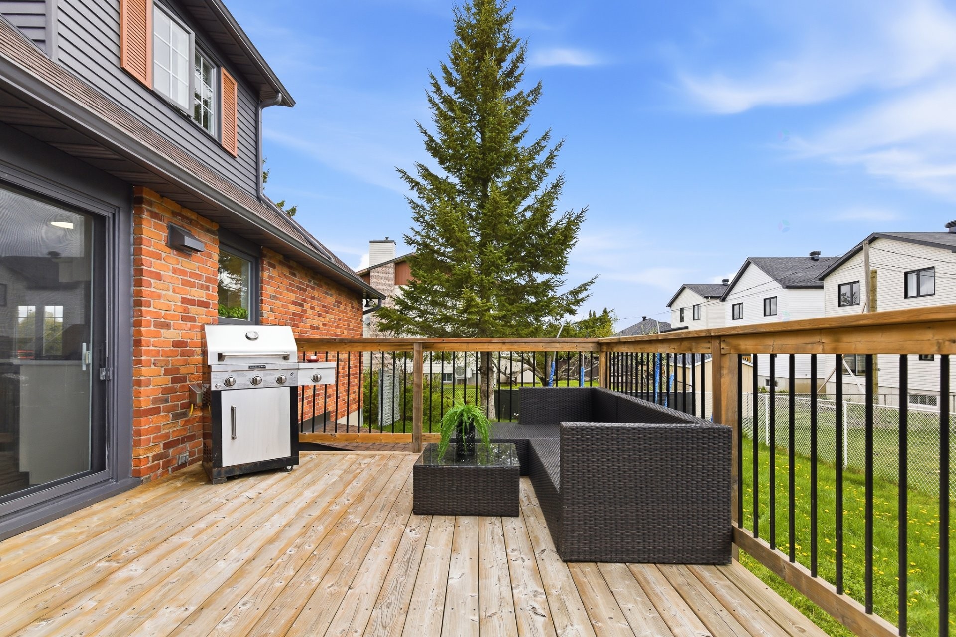 









1439


Rue Rolland

,
Gatineau (Gatineau),




QC
J8R2G6

